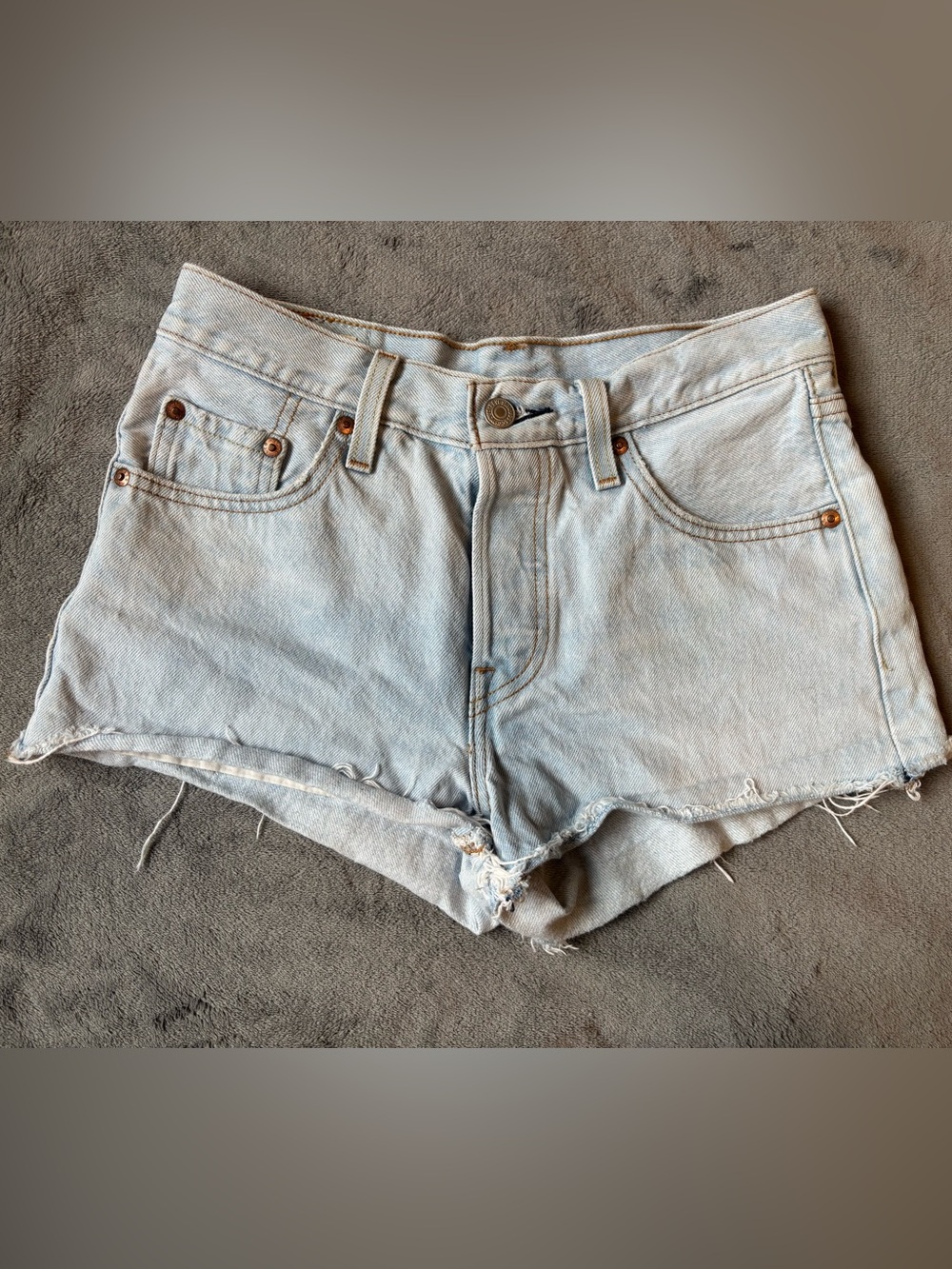 Levi’s 501 Original High Rise Shorts Size 25